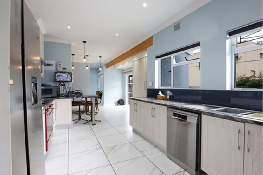 To Let 4 Bedroom Property for Rent in Monte Vista Western Cape